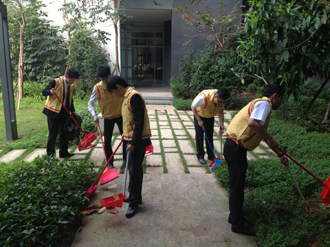 <strong>物業(yè)清潔外包</strong>